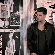 Le texte musical 79 CLINTON STREET de BASTIAN BAKER est également présent dans l'album 79 clinton street (2013)