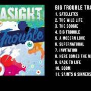 Le texte musical THE BOOGIE de OUTASIGHT est également présent dans l'album Big trouble (2015)