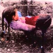 Le texte musical COME ON de TEGAN AND SARA est également présent dans l'album Under feet like ours (1999)
