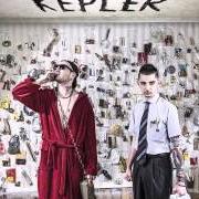 Le texte musical BLACK MIRROR (FEAT. JAY REAPER) de GEMITAIZ & MADMAN est également présent dans l'album Kepler (2014)