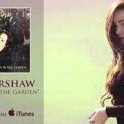 Le texte musical MARLBORO MAN de LILY KERSHAW est également présent dans l'album Midnight in the garden (2013)