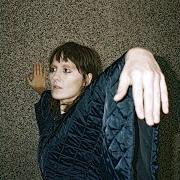 Le texte musical WHAT'S NOT MINE de CATE LE BON est également présent dans l'album Crab day (2016)