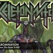 Le texte musical REJOICE IN MISERY de SKELETONWITCH est également présent dans l'album Forever abomination (2011)