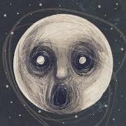 Le texte musical THE WATCHMAKER de STEVEN WILSON est également présent dans l'album The raven that refused to sing (and other stories)