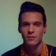 Le texte musical STARS de MATTHEW KOMA est également présent dans l'album Parachute (2012)