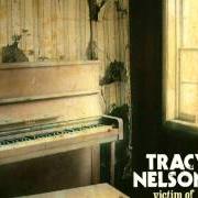 Le texte musical HOWLIN' FOR MY BABY de TRACY NELSON est également présent dans l'album Victim of the blues (2011)