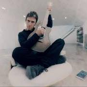 Le texte musical IN AND OUT OF LOVE de JOHNNY MARR est également présent dans l'album The age of everything (2026)