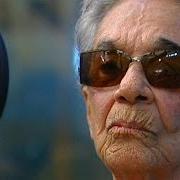 Le texte musical AMANECÍ EN TUS BRAZOS de CHAVELA VARGAS est également présent dans l'album Por siempre (2012)