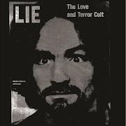 Le texte musical NEVER LEARN NOT TO LOVE de CHARLES MANSON est également présent dans l'album The garbage people