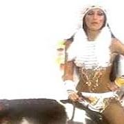 Le texte musical CAROUSEL MAN de CHER est également présent dans l'album Half-breed (1973)