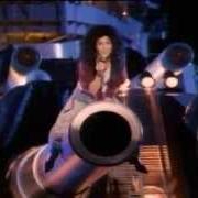 Le texte musical DON'T COME CRYIN' TO ME de CHER est également présent dans l'album If i could turn back time: cher greatest hits (1999)