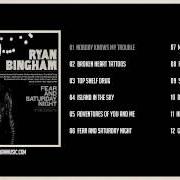 Le texte musical RADIO de RYAN BINGHAM est également présent dans l'album Fear and saturday night (2015)