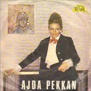 Le texte musical OYALAMA BENI de AJDA PEKKAN est également présent dans l'album Ajda pekkan (1968) (1968)