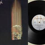 Le texte musical NEW MOON de CHRIS DE BURGH est également présent dans l'album Far beyond these castle walls (1974)