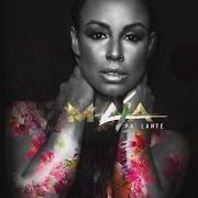 Le texte musical LO QUE TIENE QUE PASAR de MAIA est également présent dans l'album Maía (2016)