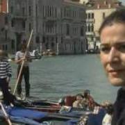 Le texte musical COME DOLCE A ME FAVELLI de CECILIA BARTOLI est également présent dans l'album Maria (2007)