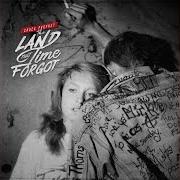 Le texte musical LOVE DOESN'T COME FROM THE BARREL OF A GUN de CHUCK PROPHET est également présent dans l'album The land that time forgot (2020)