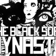 Le texte musical GLASS HOLE de THE BLACK SOFT est également présent dans l'album Dynasty (2012)