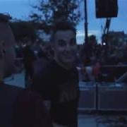 Le texte musical TA GRAND-MÈRE de LES 3 FROMAGES est également présent dans l'album (pas) live (2008)