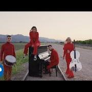 Le texte musical I MISS YOU de CLEAN BANDIT est également présent dans l'album I miss you (2018)