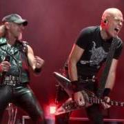 Le texte musical HELLFIRE de ACCEPT est également présent dans l'album Restless & live (2017)