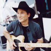 Le texte musical OUR KIND OF LOVE de CLINT BLACK est également présent dans l'album Nothin' but the taillights (1997)