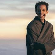 Le texte musical LET LOVE IN de WRABEL est également présent dans l'album These words are all for you (2021)