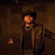Le texte musical POR AHÍ, POR AHÍ de GERARDO ORTIZ est également présent dans l'album El ejemplar (2025)