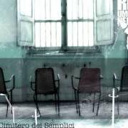 Le texte musical I GIORNI DEL DELIRIO de RHUMORNERO est également présent dans l'album Il cimitero dei semplici (2012)