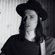 Le texte musical INCOMPLETE de JAMES BAY est également présent dans l'album Chaos and the calm (2015)