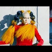 Le texte musical 4ÆM de GRIMES est également présent dans l'album Miss anthropocene (2020)