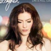 Le texte musical LOVE ME FOR A WHILE de CALLAGHAN est également présent dans l'album Nothing you say (2007)