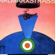 Le texte musical IL BAOBAB de PAOLO PIETRANGELI est également présent dans l'album Karlmarxstrasse (1974)