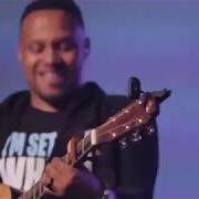 Le texte musical YOUR GREAT NAME (FEAT. NICOLE HARRIS) de TODD DULANEY est également présent dans l'album To africa with love (live) (2019)