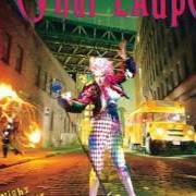 Le texte musical DANCING WITH A STRANGER de CYNDI LAUPER est également présent dans l'album A night to remember (1989)