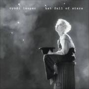 Le texte musical DEAR JOHN de CYNDI LAUPER est également présent dans l'album Hat full of stars (1993)