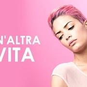 Le texte musical UNA STRADA INFINITA de ELODIE est également présent dans l'album Un'altra vita (2016)