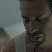 Le texte musical FALL APART de ADAM COHEN est également présent dans l'album We go home (2014)