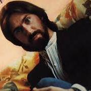 Le texte musical RUN FOR THE ROSES de DAN FOGELBERG est également présent dans l'album Greatest hits (1982)