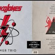 Le texte musical SATURDAY de DANKO JONES est également présent dans l'album Power trio (2021)