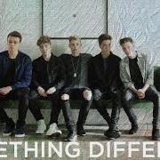 Le texte musical TELL ME de WHY DON'T WE est également présent dans l'album Something different (2017)