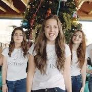 Le texte musical SANTA CLAUS VENDRÁ A LA CIUDAD de VENTINO est également présent dans l'album Ya es navidad (2017)