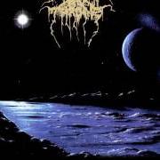 Le texte musical RAVNAJUV de DARKTHRONE est également présent dans l'album Total death (1996)