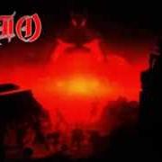 Le texte musical EVIL EYES de RONNIE JAMES DIO est également présent dans l'album The last in line (1984)