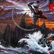 Le texte musical RAINBOW IN THE DARK de RONNIE JAMES DIO est également présent dans l'album Holy diver (1983)