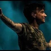 Le texte musical LA STAZIONE DEI RICORDI de ULTIMO est également présent dans l'album Colpa delle favole (2019)