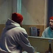 Le texte musical GLAMPING de PAULO LONDRA est également présent dans l'album Versus (2025)