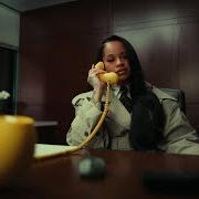 Le texte musical LUCKIEST MAN de ELLA MAI est également présent dans l'album Do you still love me? (2026)