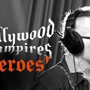 Le texte musical HEROES de HOLLYWOOD VAMPIRES est également présent dans l'album Rise (2019)