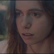 Le texte musical SOUR BREATH de JULIEN BAKER est également présent dans l'album Turn out the lights (2017)